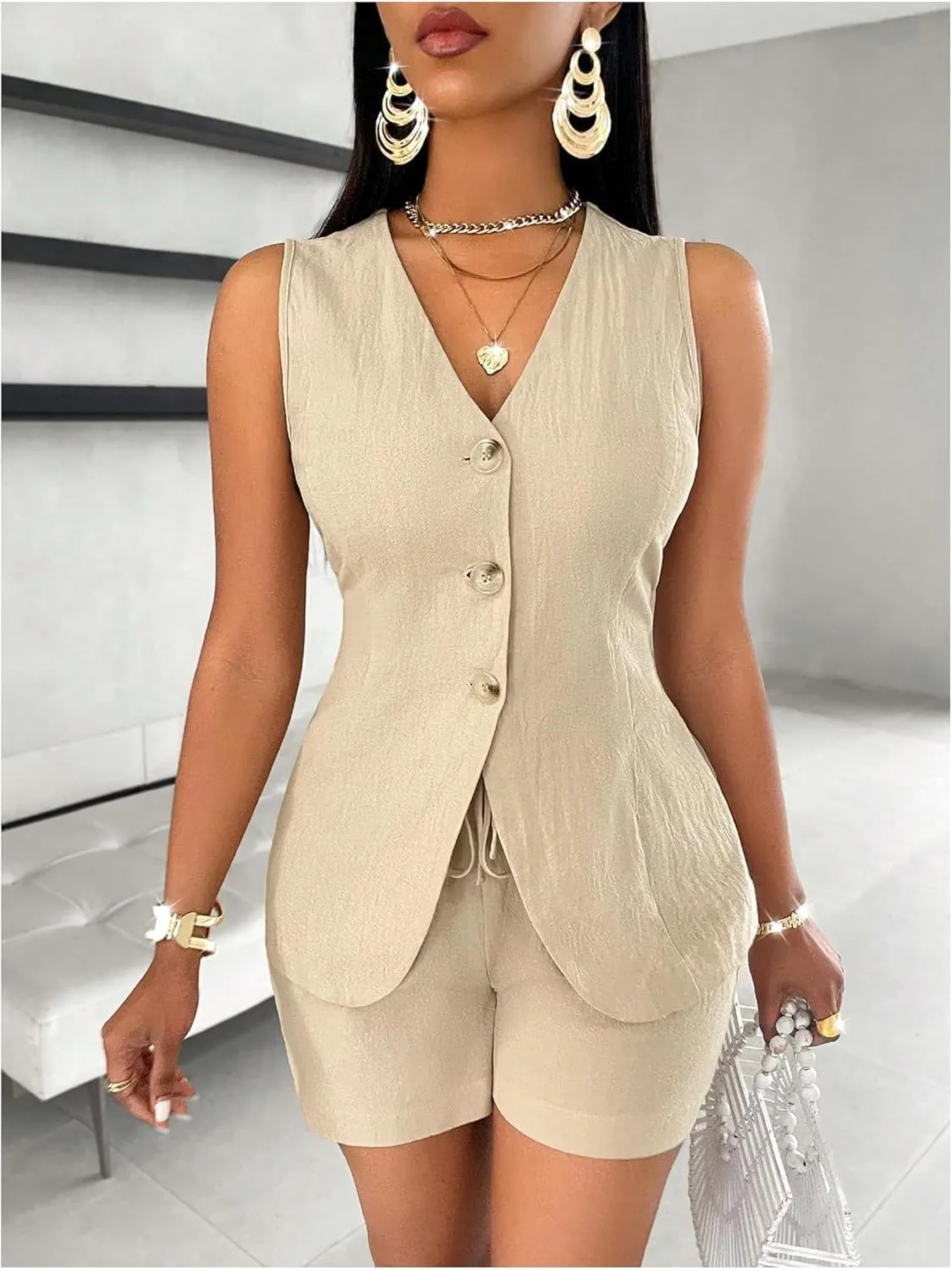 Floerns Women's Two Piece Outfit Button Blazer Vest with Shorts Business Suit Set