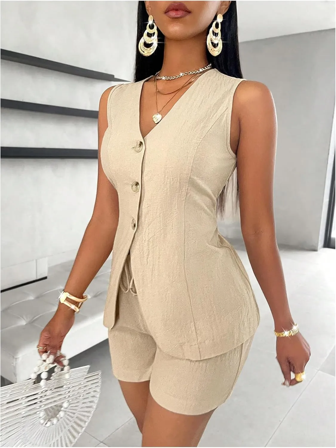 Floerns Women's Two Piece Outfit Button Blazer Vest with Shorts Business Suit Set